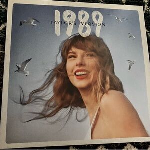 Taylor Swift Vinyl EUC